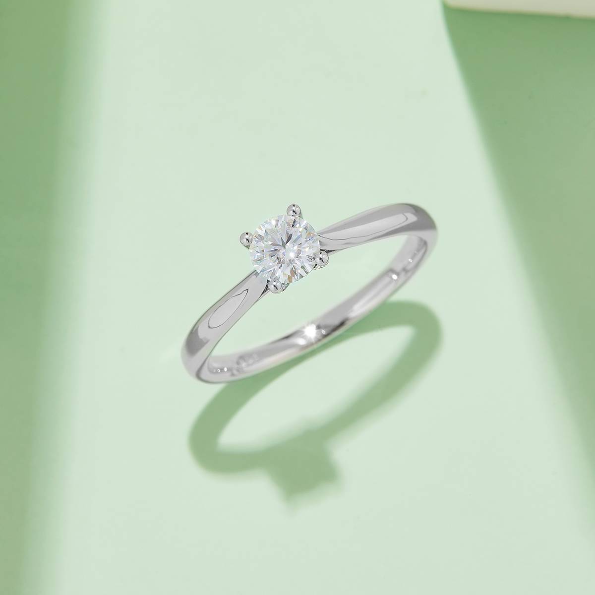 Straight arm four claw S925 silver plated platinum Moissanite women's ring 50 points D-grade